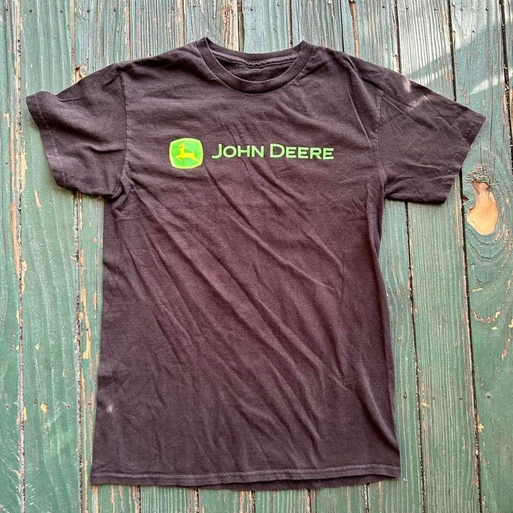 John Deere black and green t-shirt